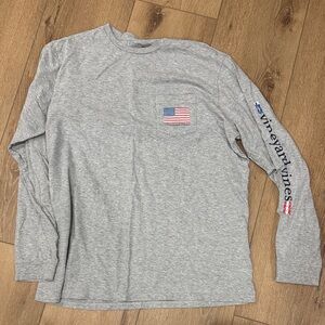 Vineyard Vines Heather Gray Long Sleeve with Flag